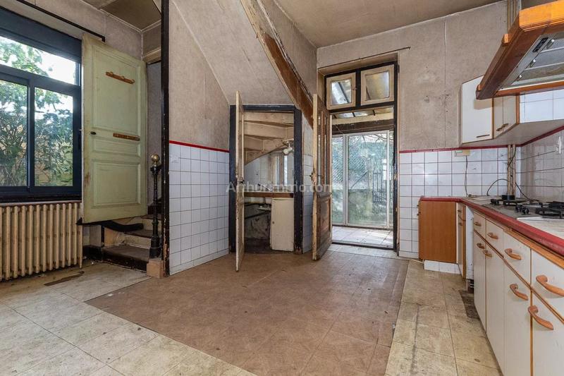 Maison - 190 m² - 9 pièces