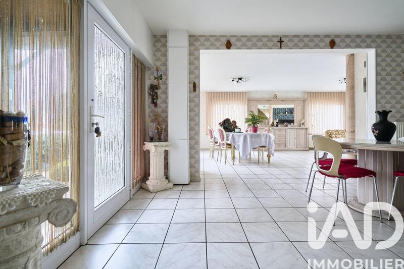 Maison - 175 m² - 6 pièces