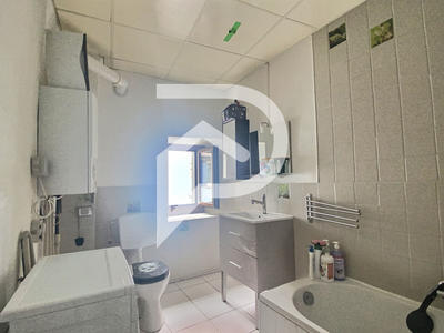 Maison - 96 m² - 4 pièces