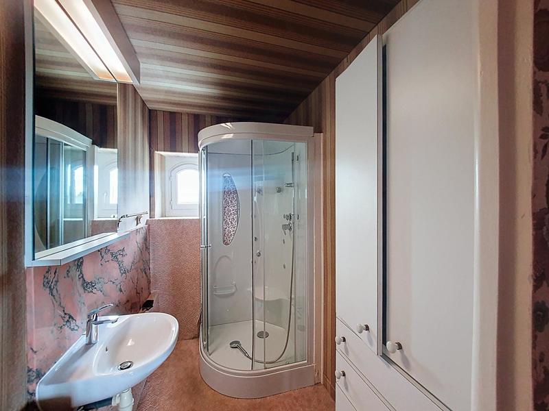 Maison - 286 m² - 8 pièces