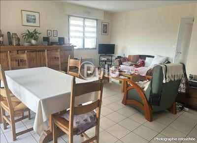Appartement - 93 m² - 4 pièces
