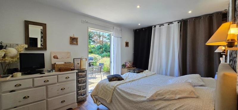 Maison - 200 m² - 6 pièces