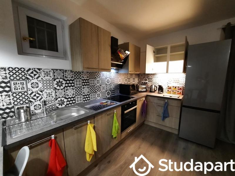 Chambre - 11 m² - 1 pièce