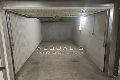 Parking / Garage - 13 m²