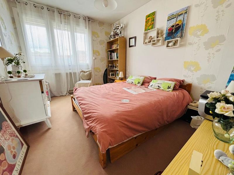 Appartement - 95 m² - 4 pièces