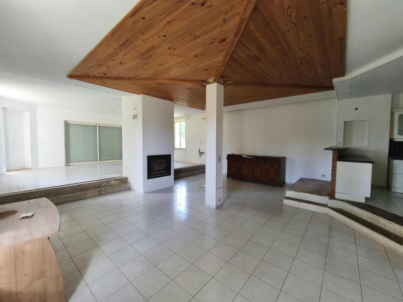 Maison - 184 m² - 5 pièces