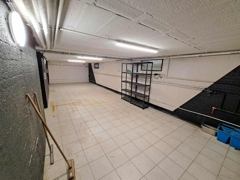 Maison - 184 m² - 5 pièces