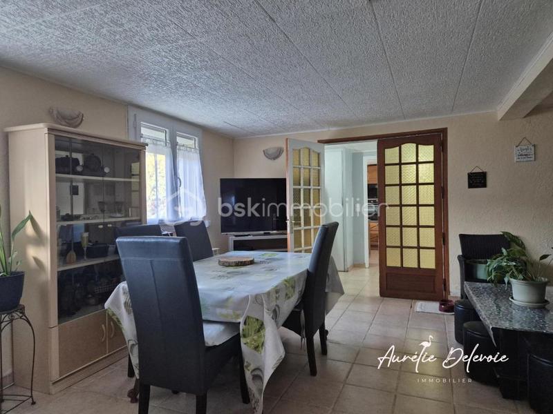 Maison - 211 m² - 9 pièces