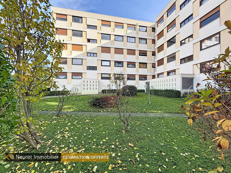 Appartement - 83 m² - 4 pièces