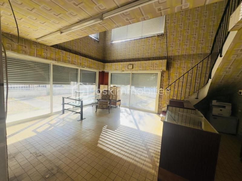 Maison - 185 m² - 6 pièces