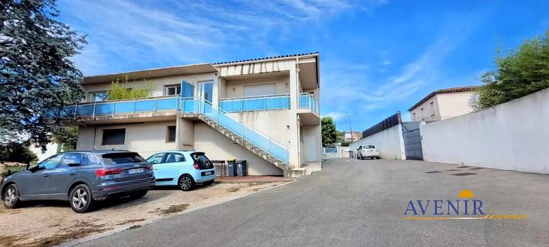 Immeuble - 975 m² - 10 pièces