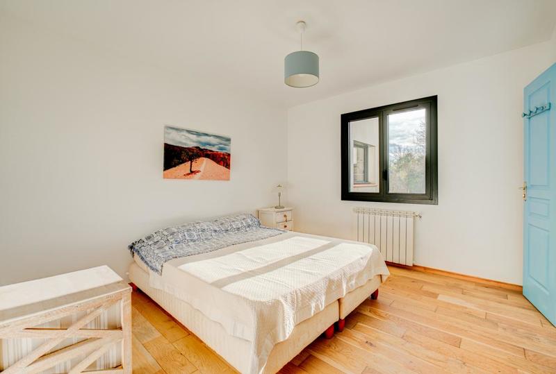 Maison - 212 m² - 7 pièces