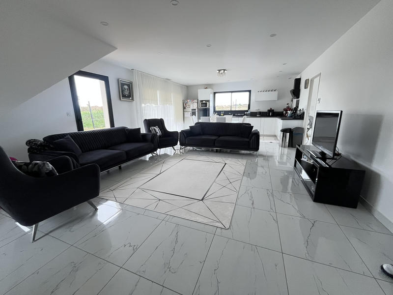 Villa - 145 m² - 5 pièces