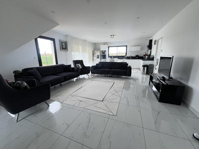 Villa - 145 m² - 5 pièces