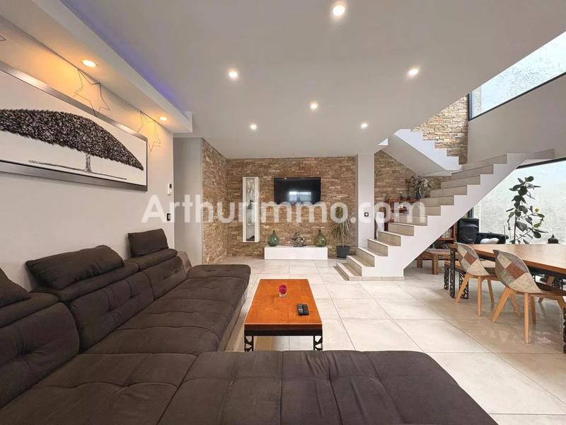 Maison - 257 m² - 5 pièces