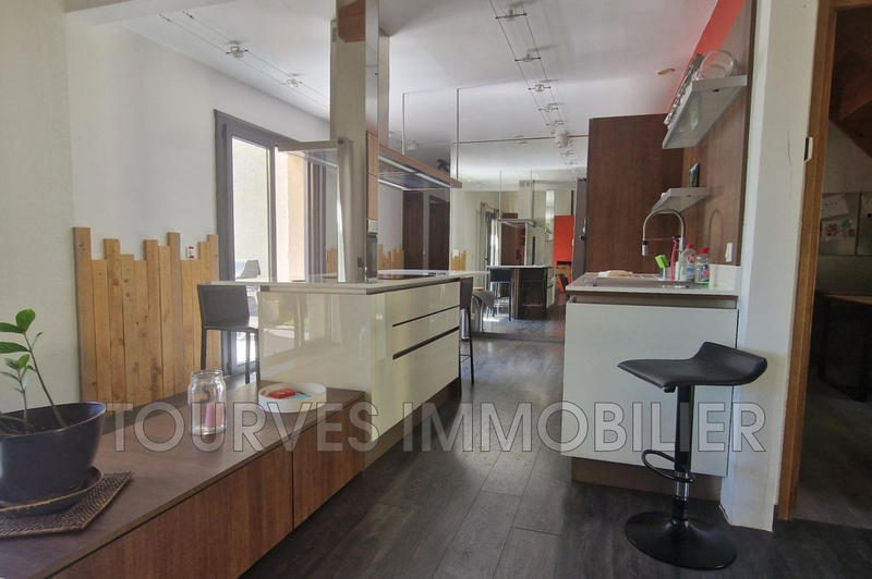 Villa - 226 m² - 5 pièces