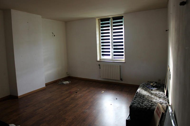 Local commercial - 200 m² - 8 pièces