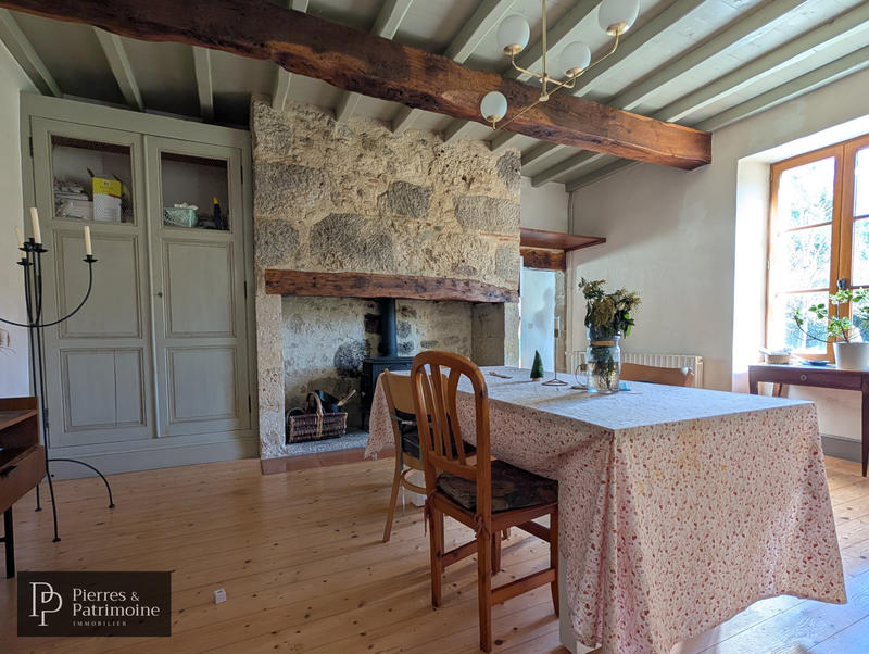 Maison - 290 m² - 10 pièces