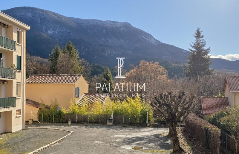 Appartement - 75 m² - 4 pièces