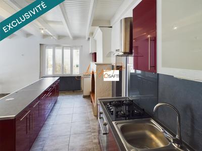 Maison - 246 m² - 10 pièces