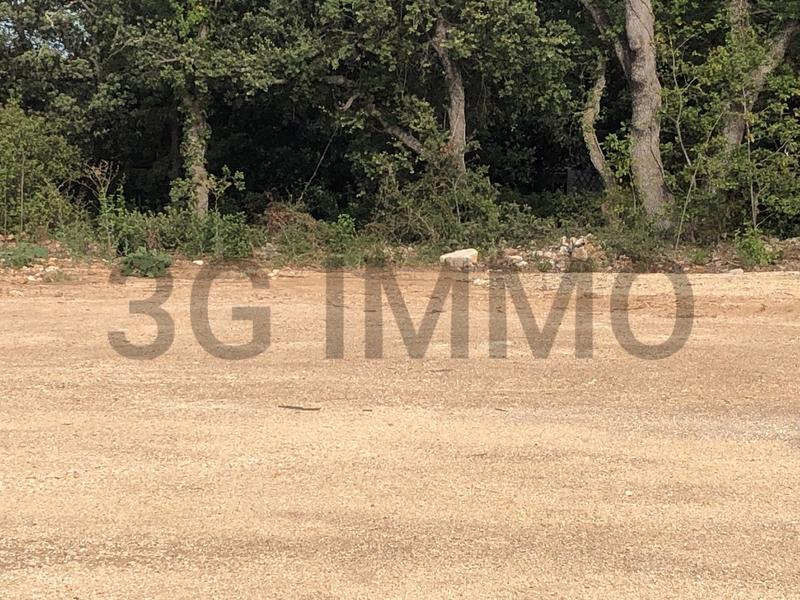 Terrain constructible - 557 m²