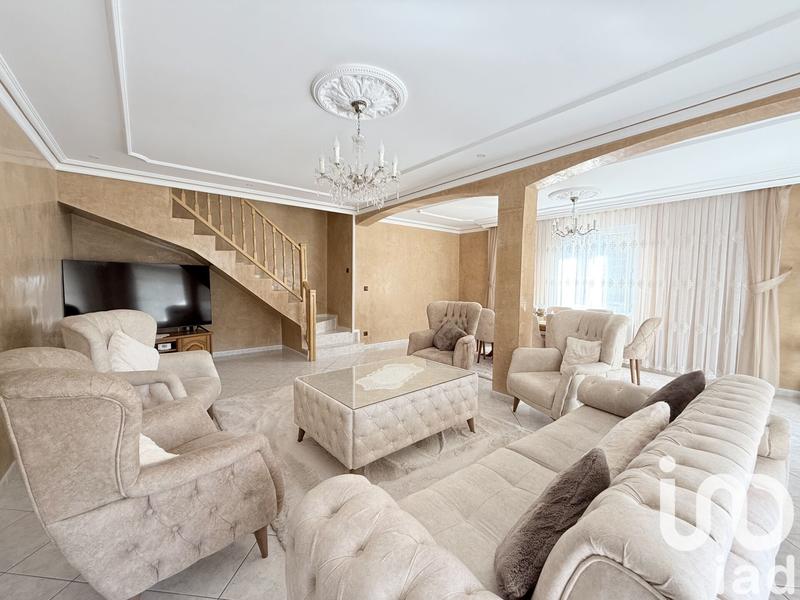 Maison - 153 m² - 5 pièces