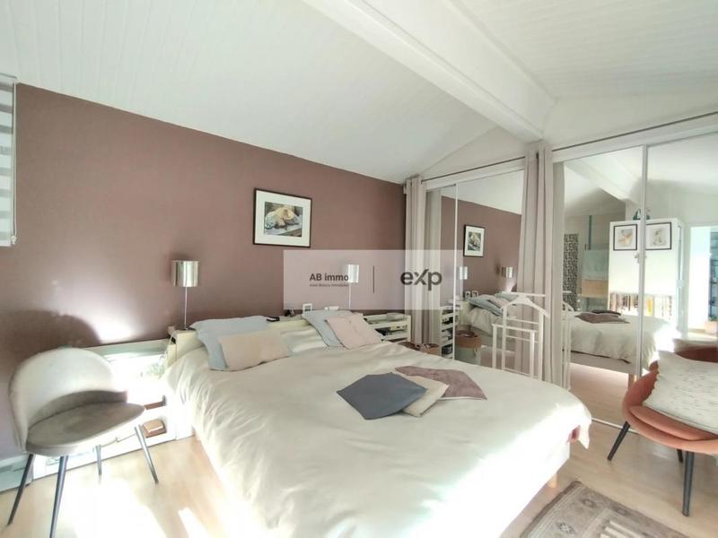 Villa - 152 m² - 8 pièces