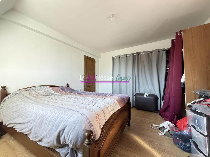 Maison - 180 m² - 6 pièces