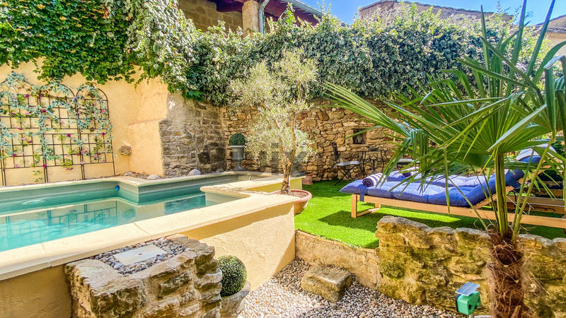 Maison de village - 178 m² - 8 pièces