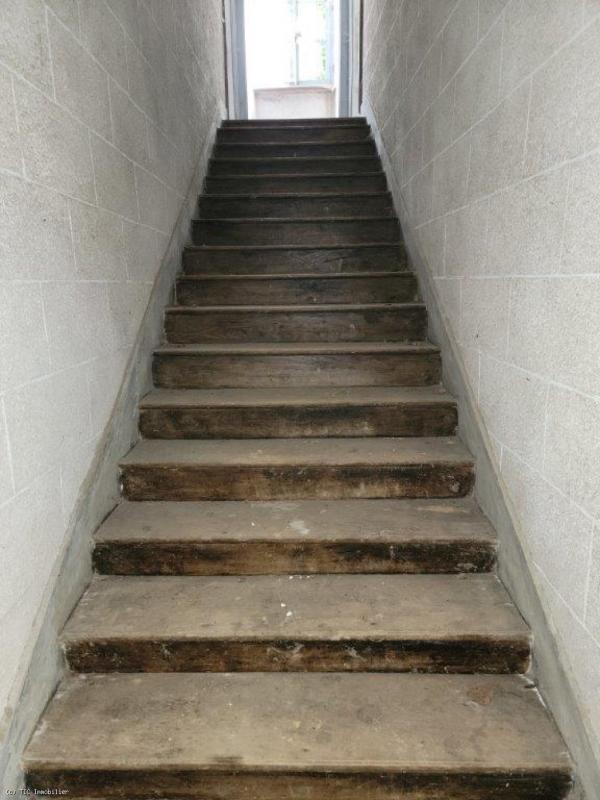 Maison - 235 m² - 9 pièces