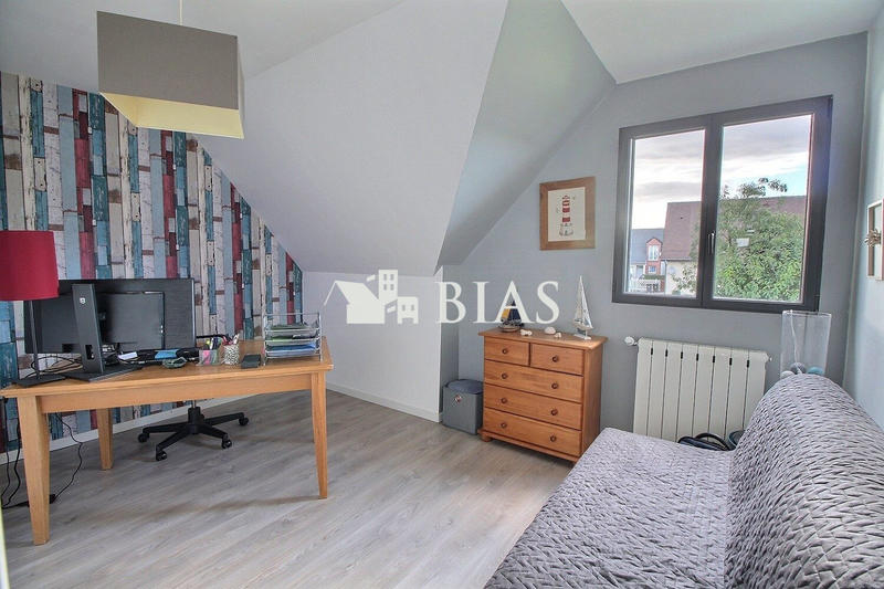 Maison contemporaine - 156 m² - 7 pièces