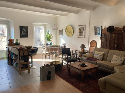 Appartement - 95 m² - 3 pièces