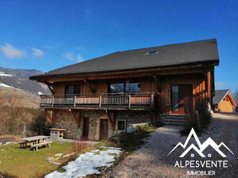 Maison - 162 m² - 4 pièces