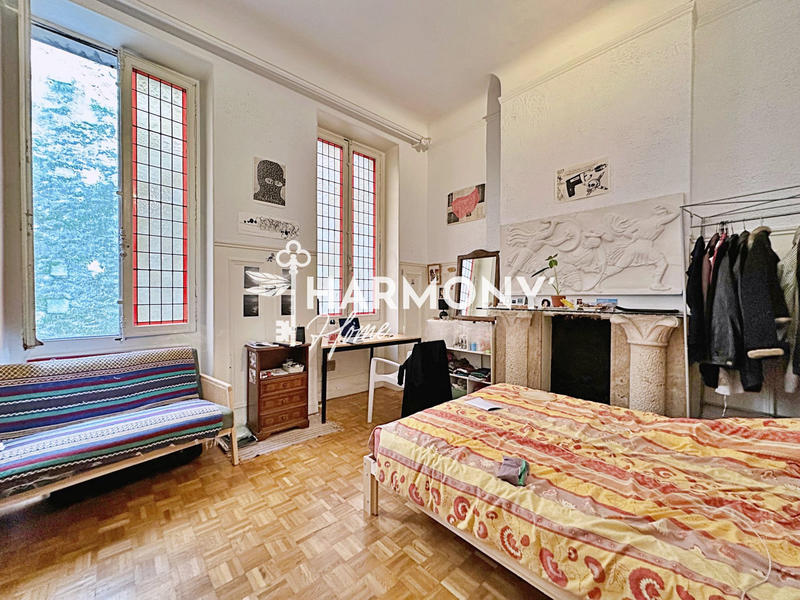 Appartement - 138 m² - 5 pièces