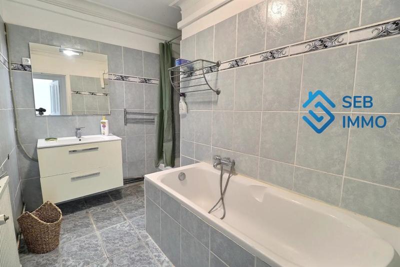 Appartement - 97 m² - 4 pièces