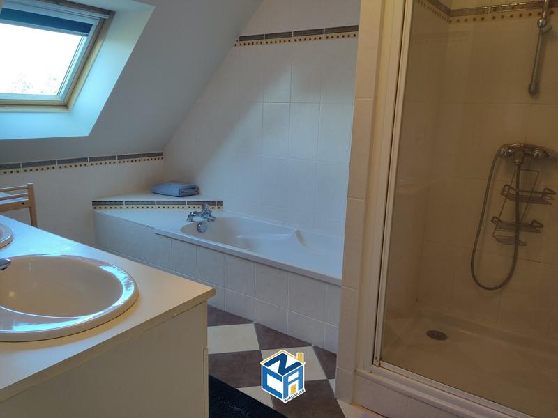 Maison - 165 m² - 7 pièces