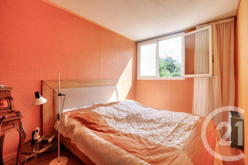 Appartement - 105 m² - 5 pièces