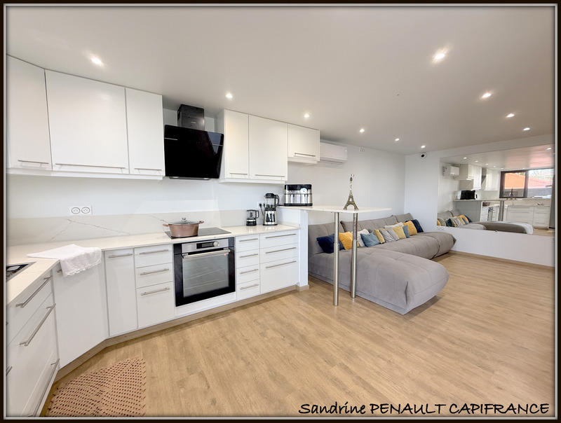 Maison d'architecte - 246 m² - 7 pièces