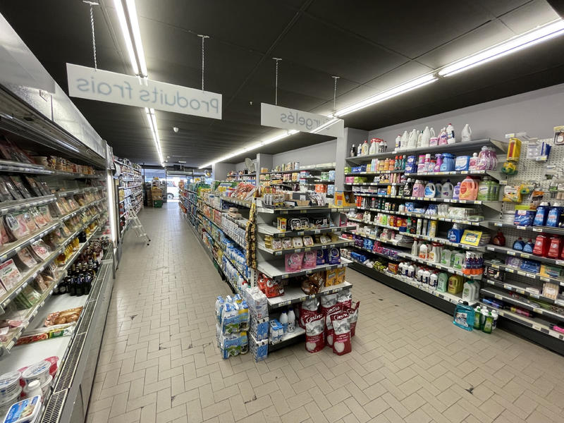 Local commercial - 164 m² - 1 pièce