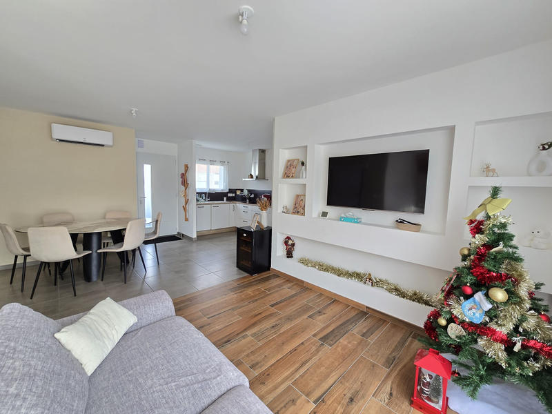 Maison - 85 m² - 4 pièces