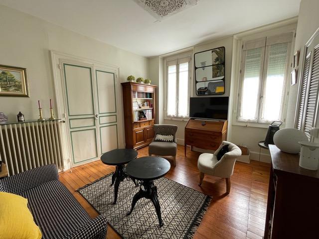 Maison ancienne - 285 m² - 10 pièces