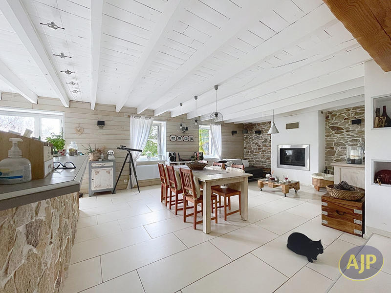 Maison - 126 m² - 5 pièces