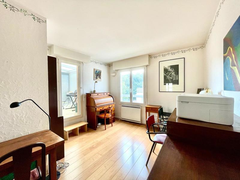 Appartement - 119 m² - 6 pièces