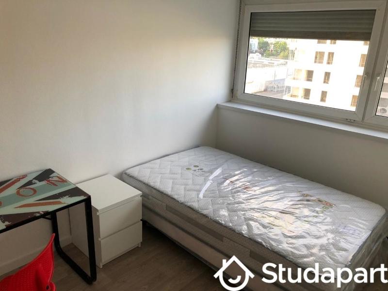 Chambre - 10 m² - 1 pièce