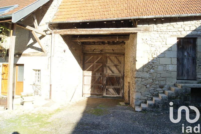 Maison - 230 m² - 6 pièces