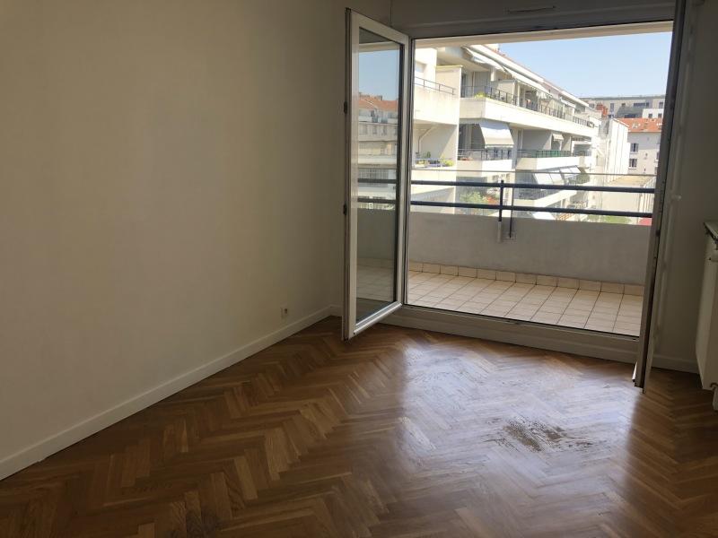 Appartement - 87 m² - 4 pièces
