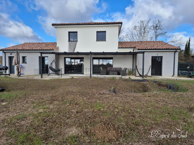 Maison contemporaine - 159 m² - 6 pièces