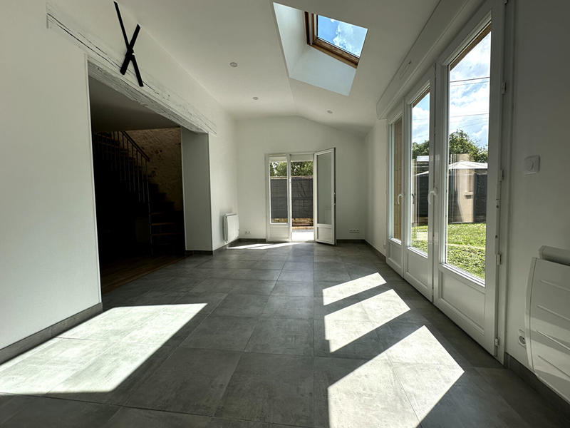 Maison - 94 m² - 5 pièces