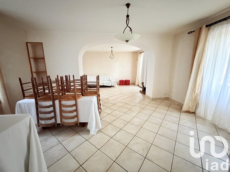 Maison - 430 m² - 12 pièces