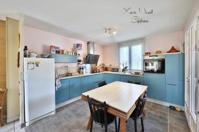 Maison - 136 m² - 8 pièces